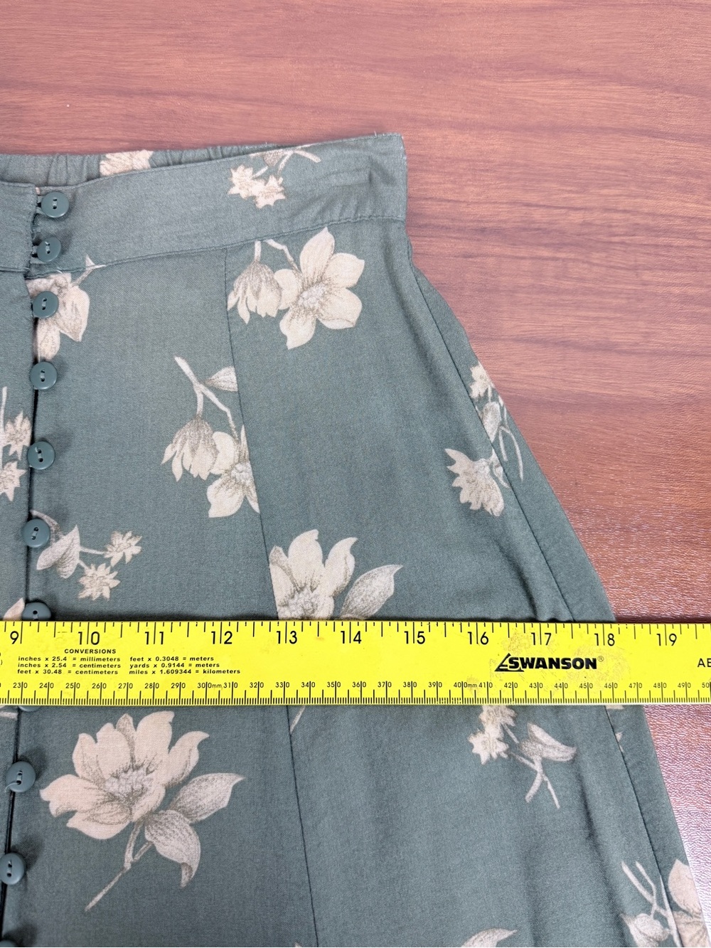 Vintage 90s Express Sage Green Floral Button Front Midi Skirt XS (24” waist” - Picture 6 of 8